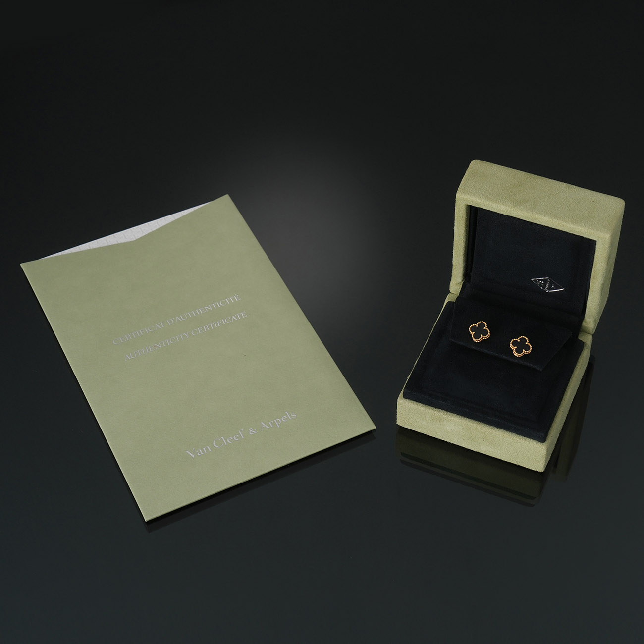 VAN CLEEF & ARPELS(USED)반클리프 스위트 알함브라 오닉스 이어링 ARA44900